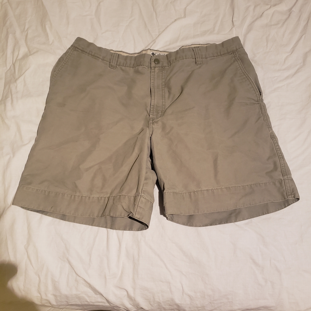 Columbia Gray Flat Front Shorts Classic Design